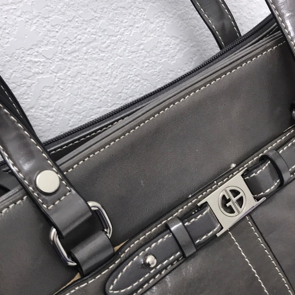 Giani Bernini Silver Purse - Picture 3 of 4